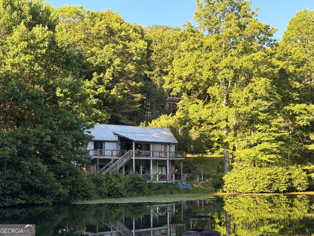 181 Dam Lake Drive, Dillard, GA 30537