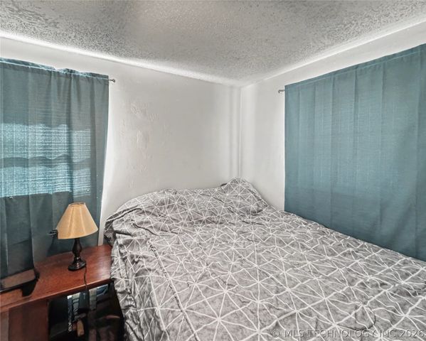 10709 W 660 Road, Hulbert, OK 74441