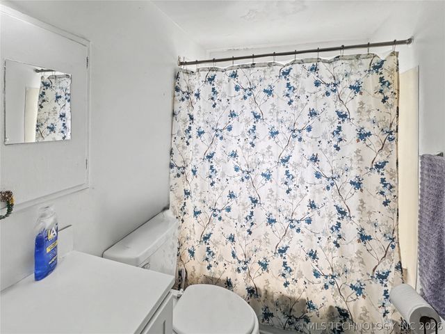 10709 W 660 Road, Hulbert, OK 74441