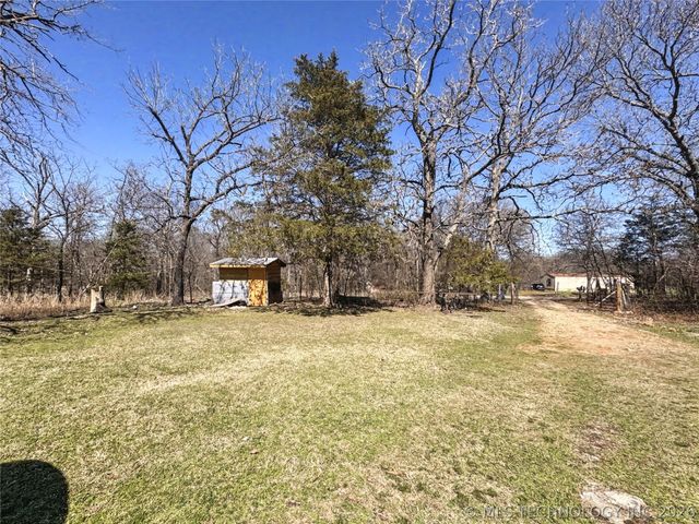 10709 W 660 Road, Hulbert, OK 74441