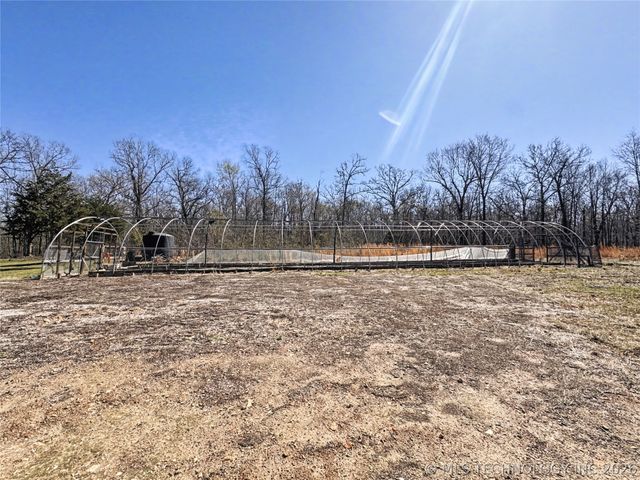10709 W 660 Road, Hulbert, OK 74441