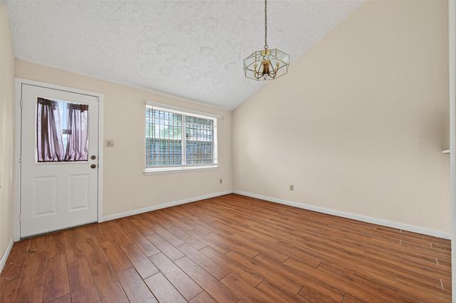 10913 Bexley Drive 913, Houston, TX 77099