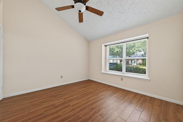 10913 Bexley Drive 913, Houston, TX 77099