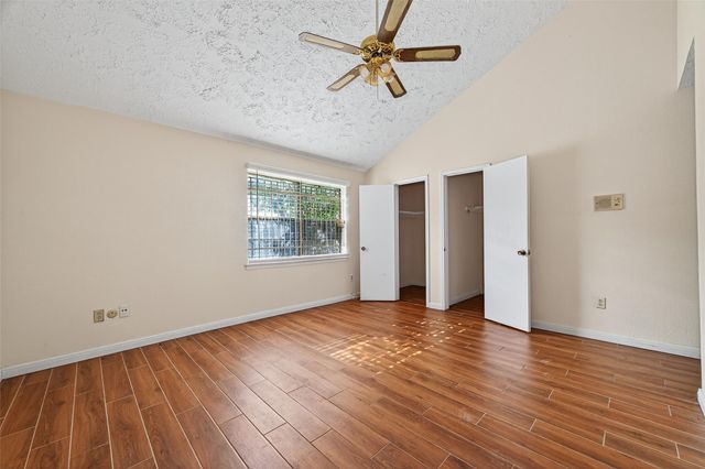 10913 Bexley Drive 913, Houston, TX 77099