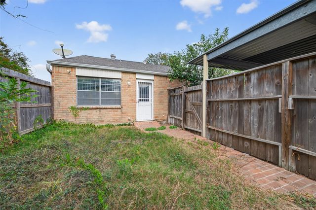 10913 Bexley Drive 913, Houston, TX 77099