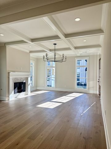 4030 Kathie Dr, Thompsons Station, TN 37179