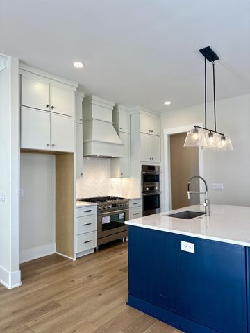 4030 Kathie Dr, Thompsons Station, TN 37179