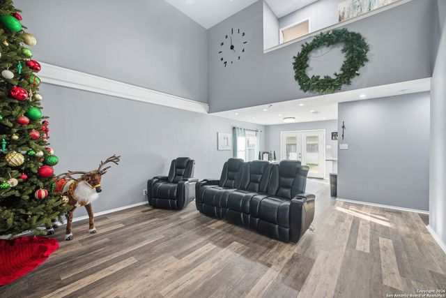 301 Cypressgarden, San Antonio, TX 78245