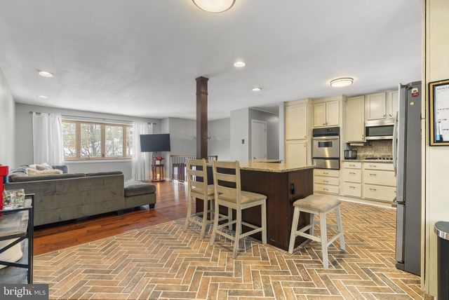 112 WOODLAND AVE, Medford, NJ 08055