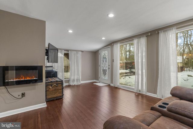 112 WOODLAND AVE, Medford, NJ 08055