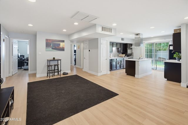 4109 N 34TH Street, Phoenix, AZ 85018
