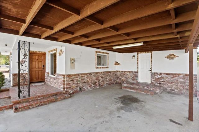 611 9TH Street, Ramona, CA 92065