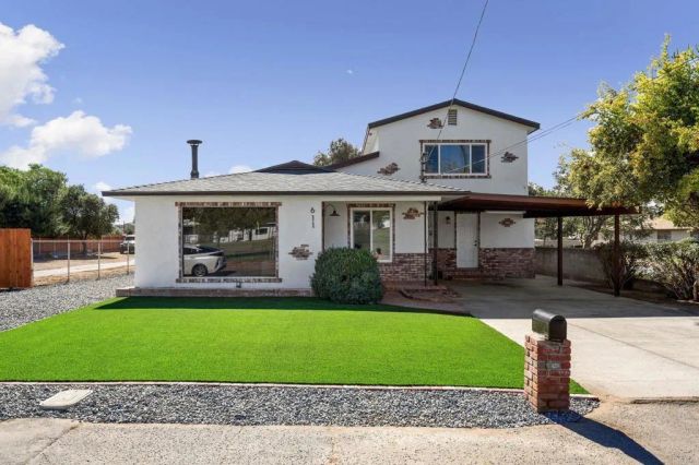 611 9TH Street, Ramona, CA 92065