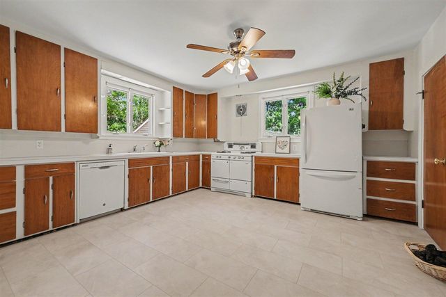 2222 Hoyle Avenue, Grand Rapids, MI 49544