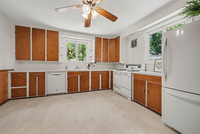 2222 Hoyle Avenue, Grand Rapids, MI 49544
