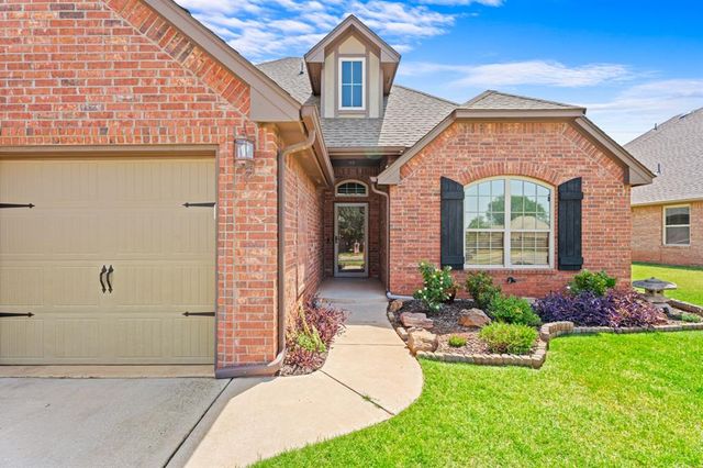4924 Champlain Place, Edmond, OK 73025