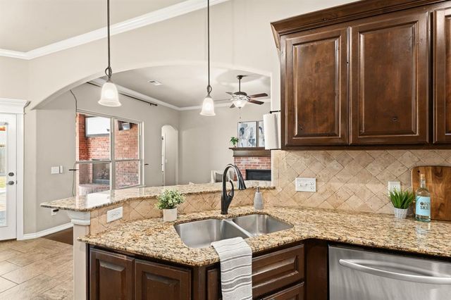 4924 Champlain Place, Edmond, OK 73025