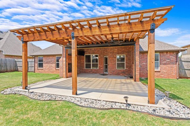 4924 Champlain Place, Edmond, OK 73025