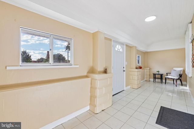 5705 AGER RD, Hyattsville, MD 20782