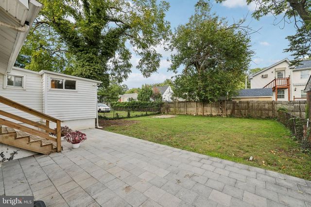 5705 AGER RD, Hyattsville, MD 20782