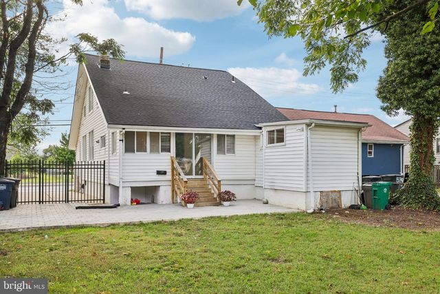 5705 AGER RD, Hyattsville, MD 20782