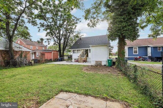 5705 AGER RD, Hyattsville, MD 20782