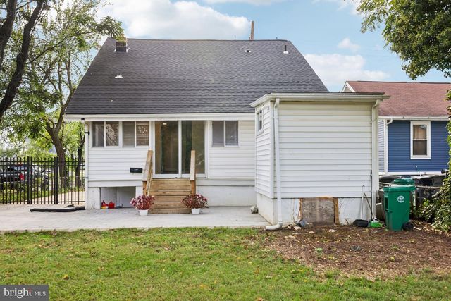 5705 AGER RD, Hyattsville, MD 20782