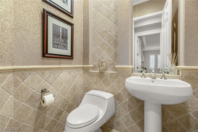 2142 Country Cove Court, Las Vegas, NV 89135