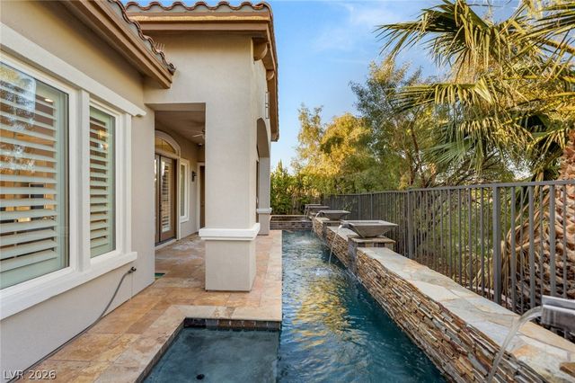 2142 Country Cove Court, Las Vegas, NV 89135