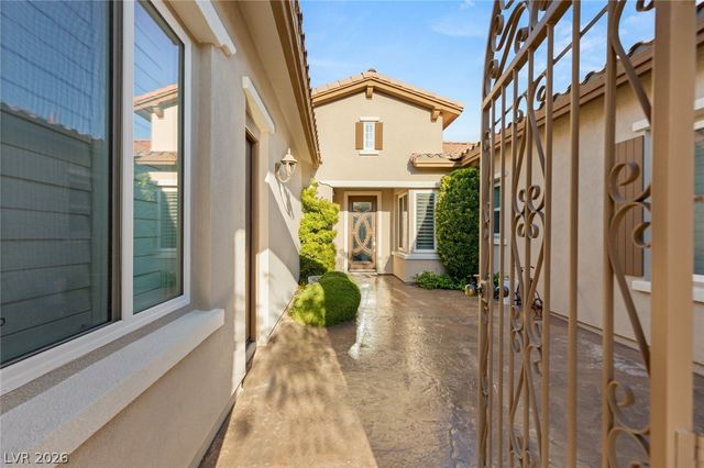 2142 Country Cove Court, Las Vegas, NV 89135