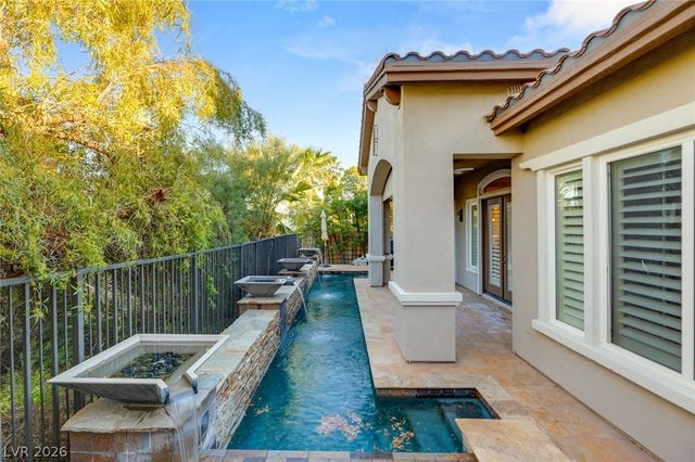 2142 Country Cove Court, Las Vegas, NV 89135