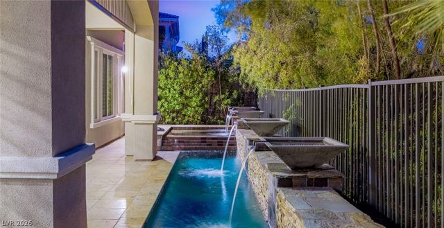 2142 Country Cove Court, Las Vegas, NV 89135