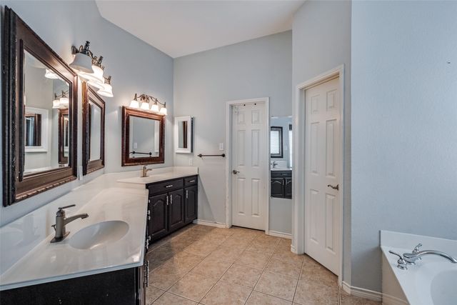 8404 Riverwalk Trail, Mckinney, TX 75070