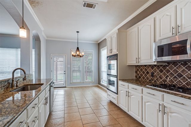 8404 Riverwalk Trail, Mckinney, TX 75070