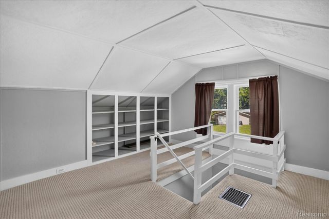 410 S Center Street, Howell, MI 48843