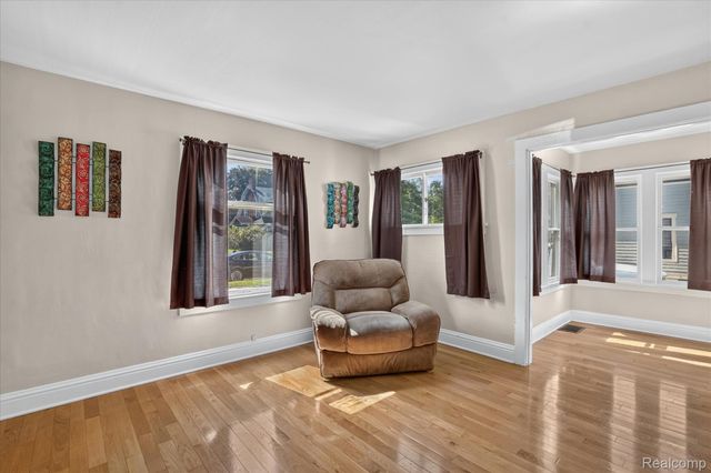 410 S Center Street, Howell, MI 48843