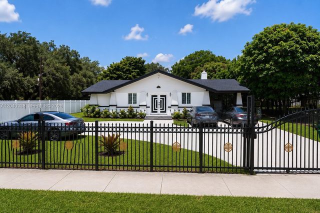 1860 NW 81st St, Miami, FL 33147