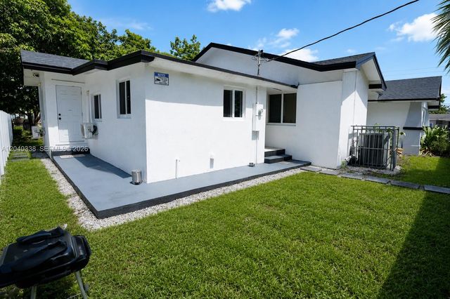 1860 NW 81st St, Miami, FL 33147