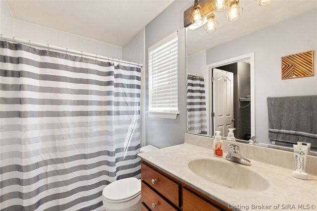 11909 Columbus Parkway, Sellersburg, IN 47172