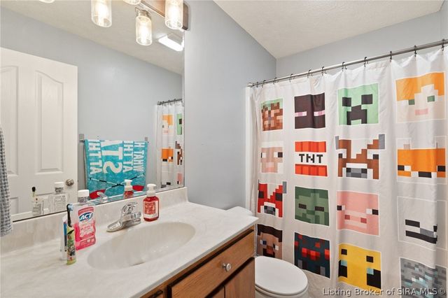 11909 Columbus Parkway, Sellersburg, IN 47172