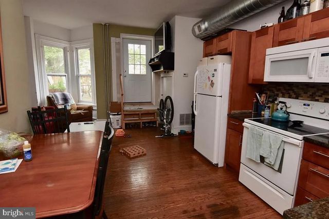 211 S 45TH ST, Philadelphia, PA 19104