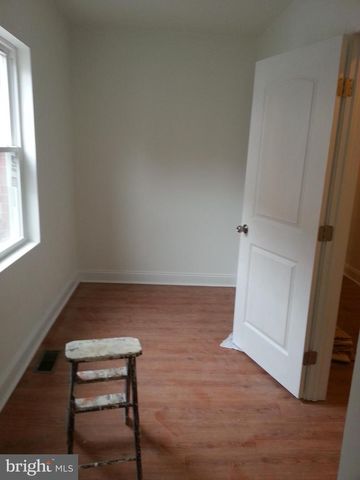 211 S 45TH ST, Philadelphia, PA 19104