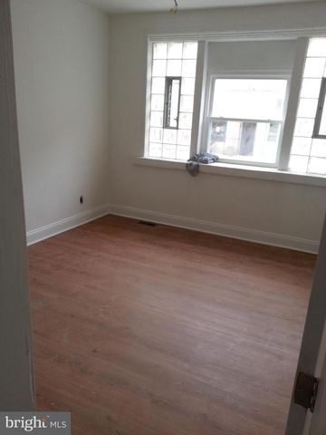 211 S 45TH ST, Philadelphia, PA 19104