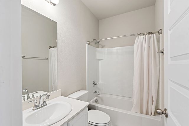 9008 Cattle Herd Drive, Fort Worth, TX 76123