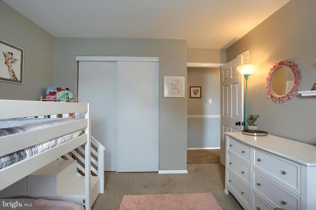 56 CARDINAL DR, Hanover, PA 17331