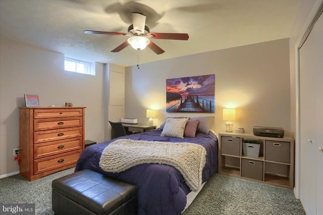 56 CARDINAL DR, Hanover, PA 17331