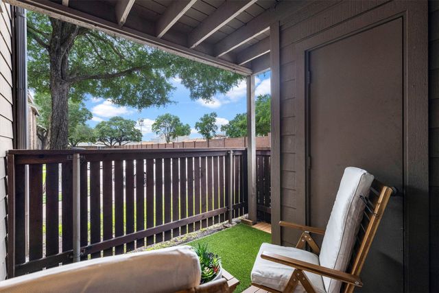 15221 Berry Trail 807, Dallas, TX 75248