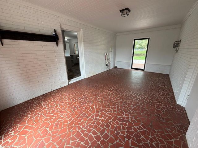 4716 NC Highway 150, Lexington, NC 27295