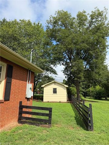 4716 NC Highway 150, Lexington, NC 27295