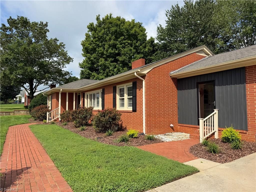 4716 NC Highway 150, Lexington, NC 27295